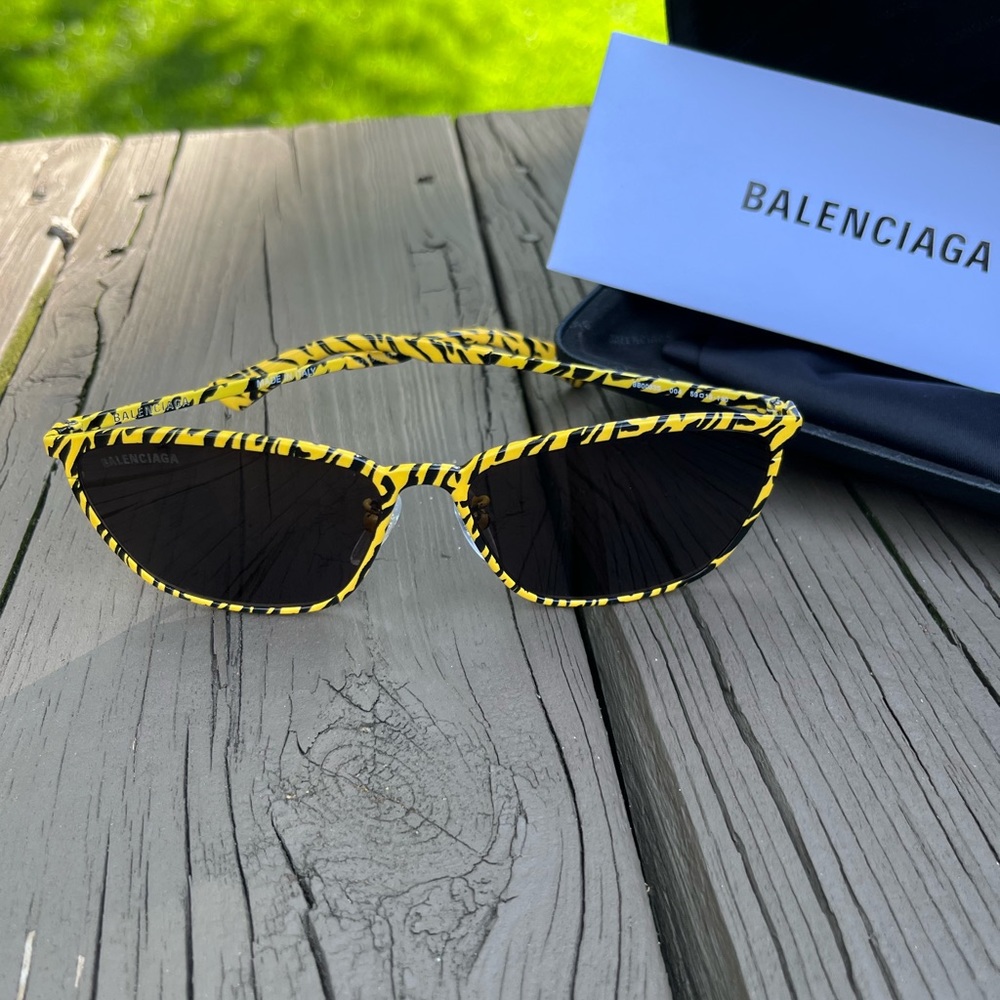 🖤BALENCIAGA  METAL FRAME SUNGLASSES IN YELLOW BLACK - Picture 4 of 8